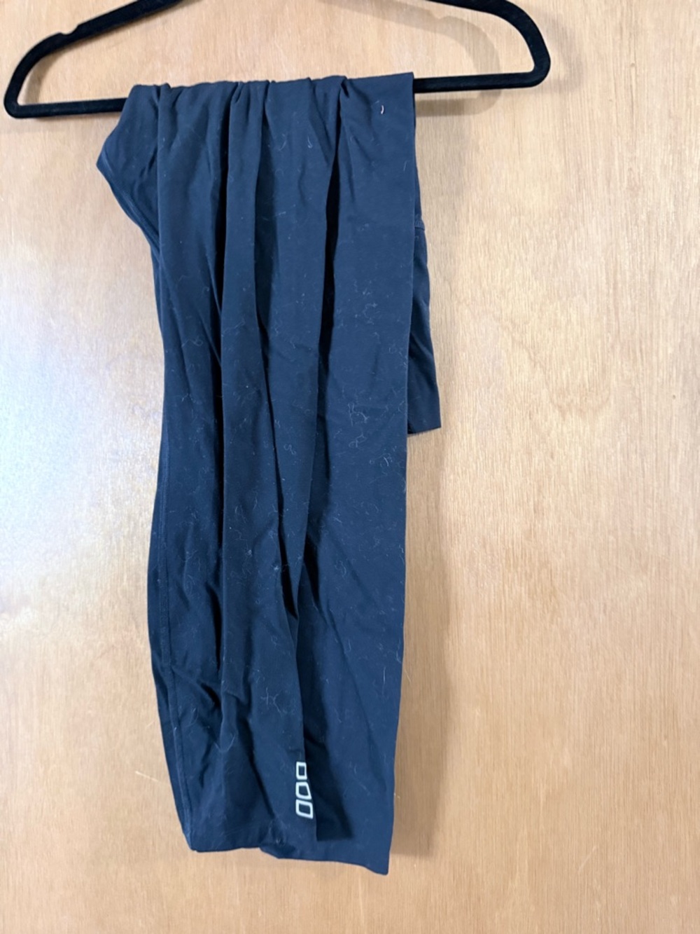 Lorna Jane Black Performance Leggings with Small White Tag